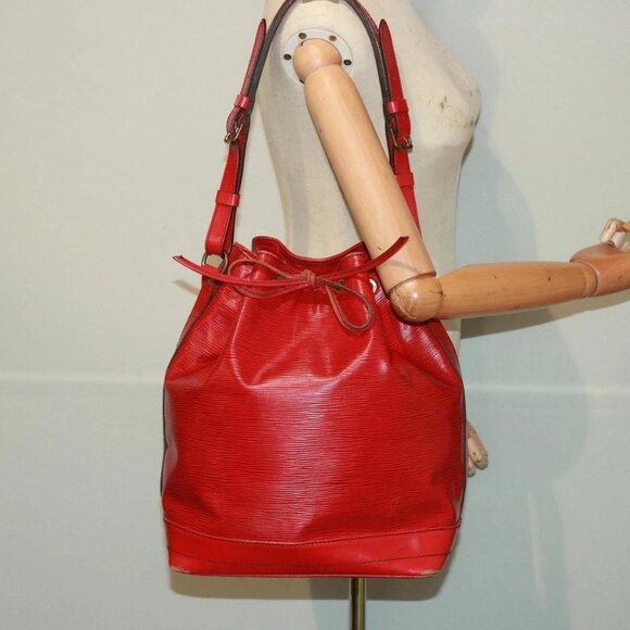 LOUIS VUITTON Epi Noe Shoulder Bag Red M44007 LV Auth 77221 - Picture 3 of 16